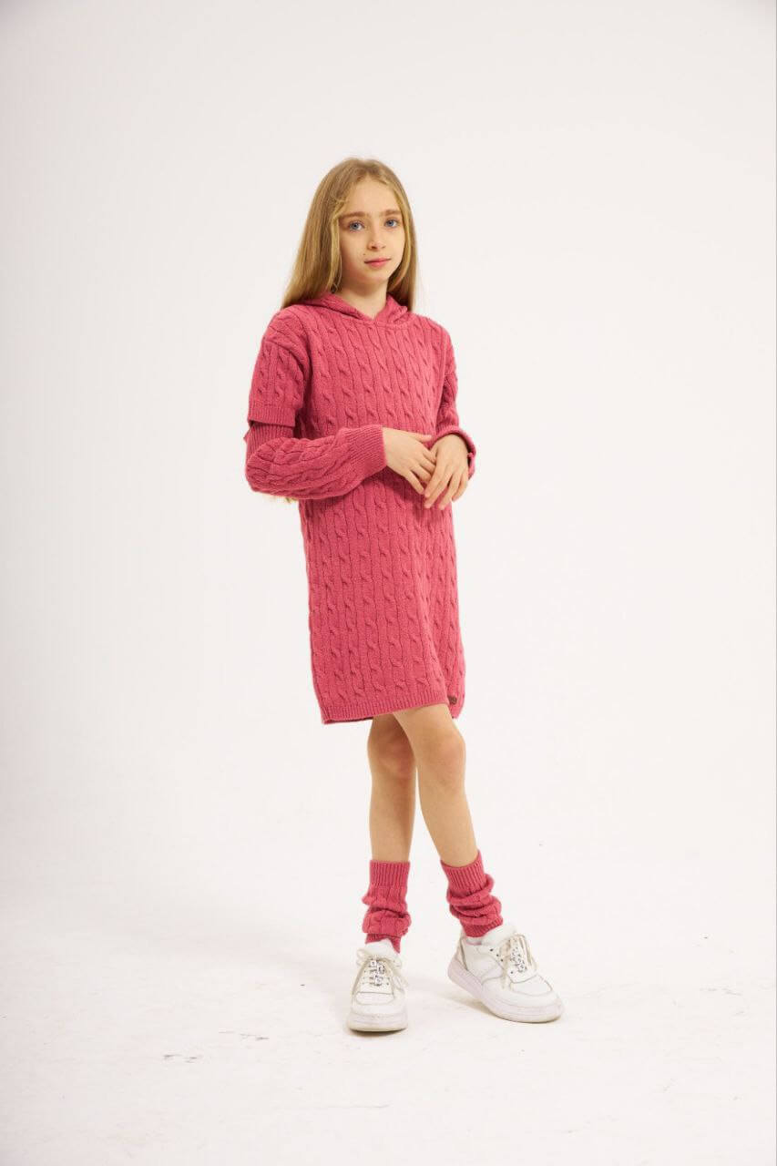 Shop from wide range of winter clothes from dresses and girls sets. Made in Turkey and shipping to Kuwait 